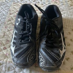 Mizuno Volleyball Shoes